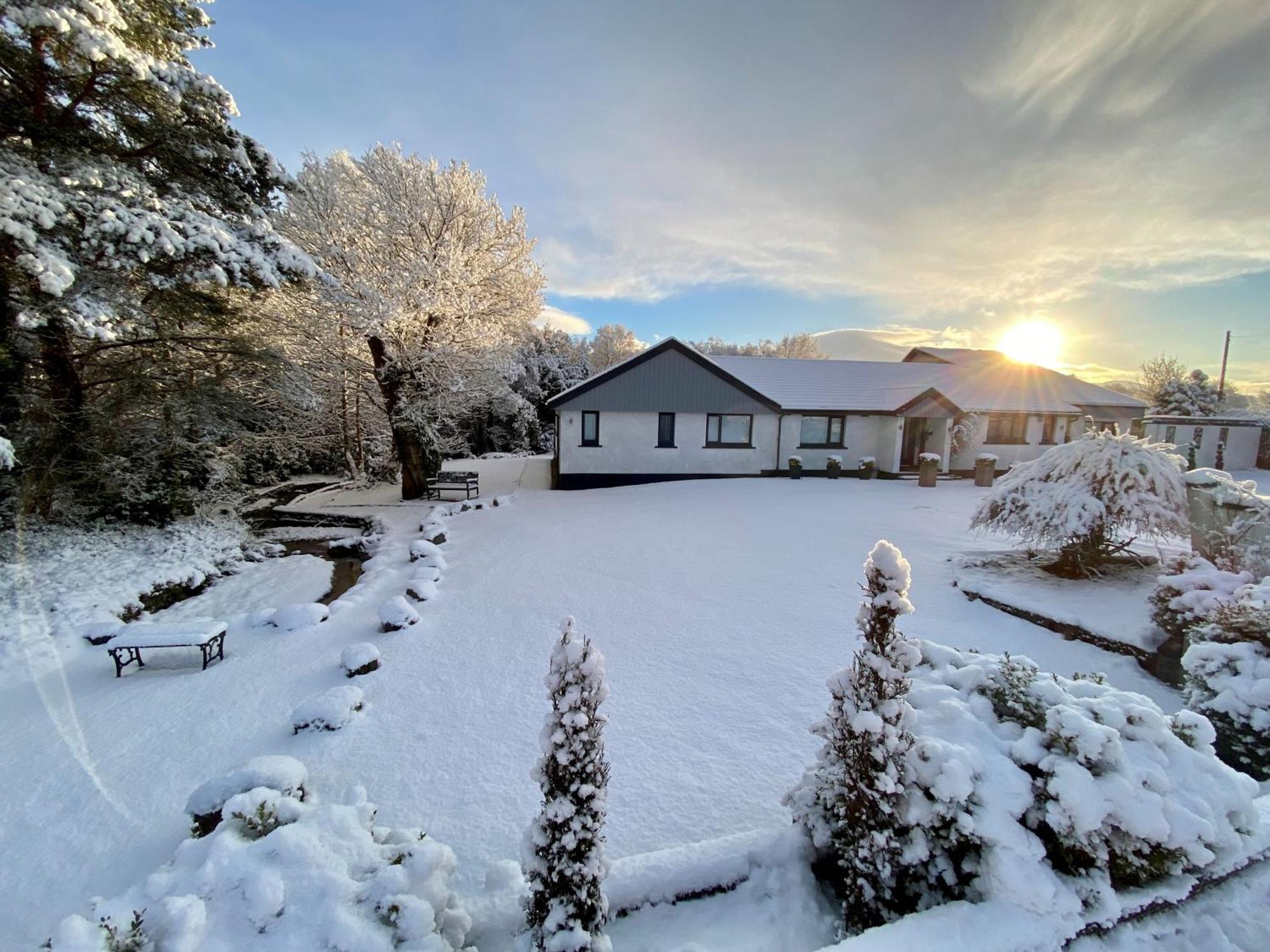 Distant Hills Guest House Spean Bridge Exterior photo
